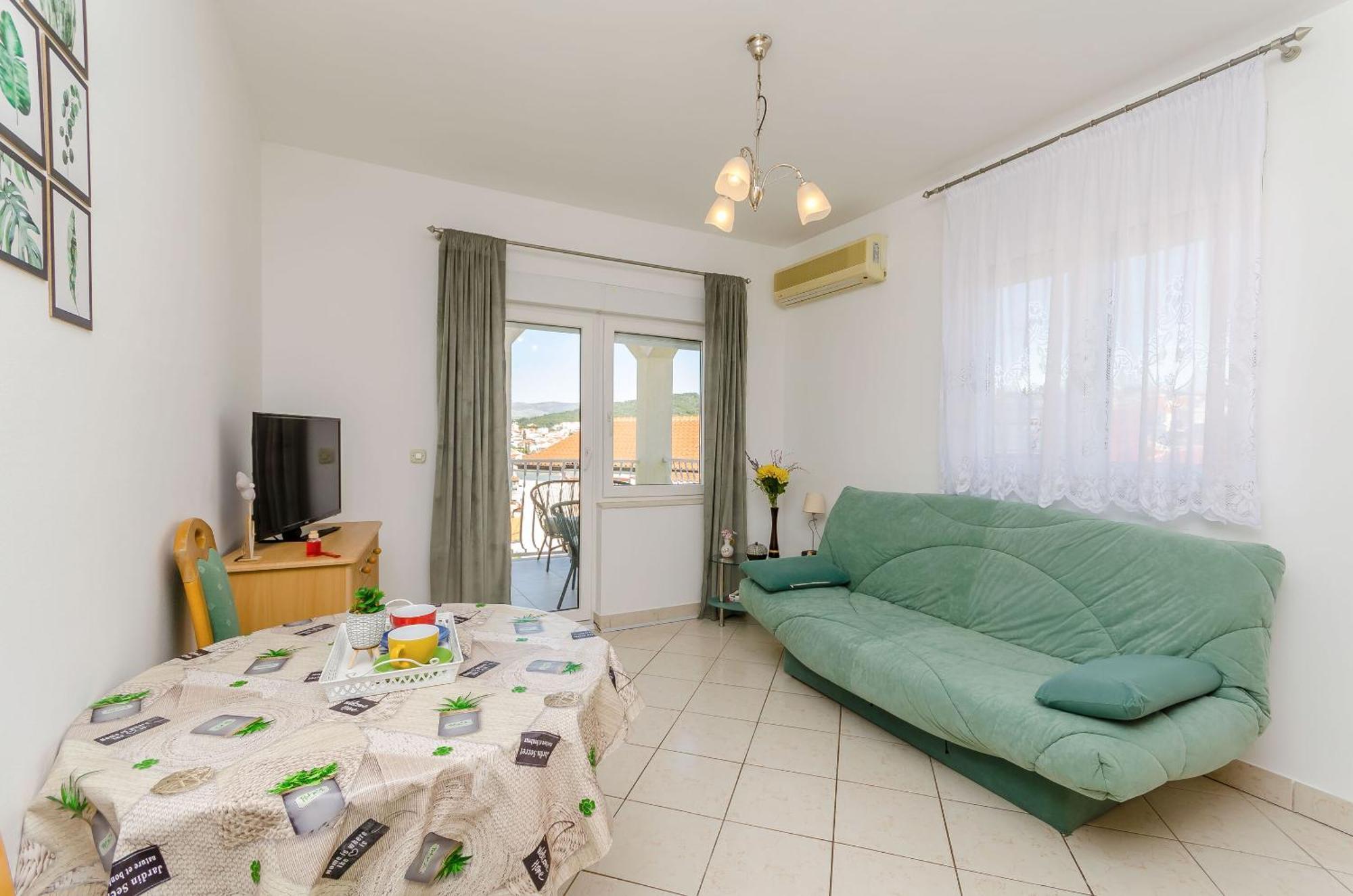 Apartment Mario Trogir Exteriör bild