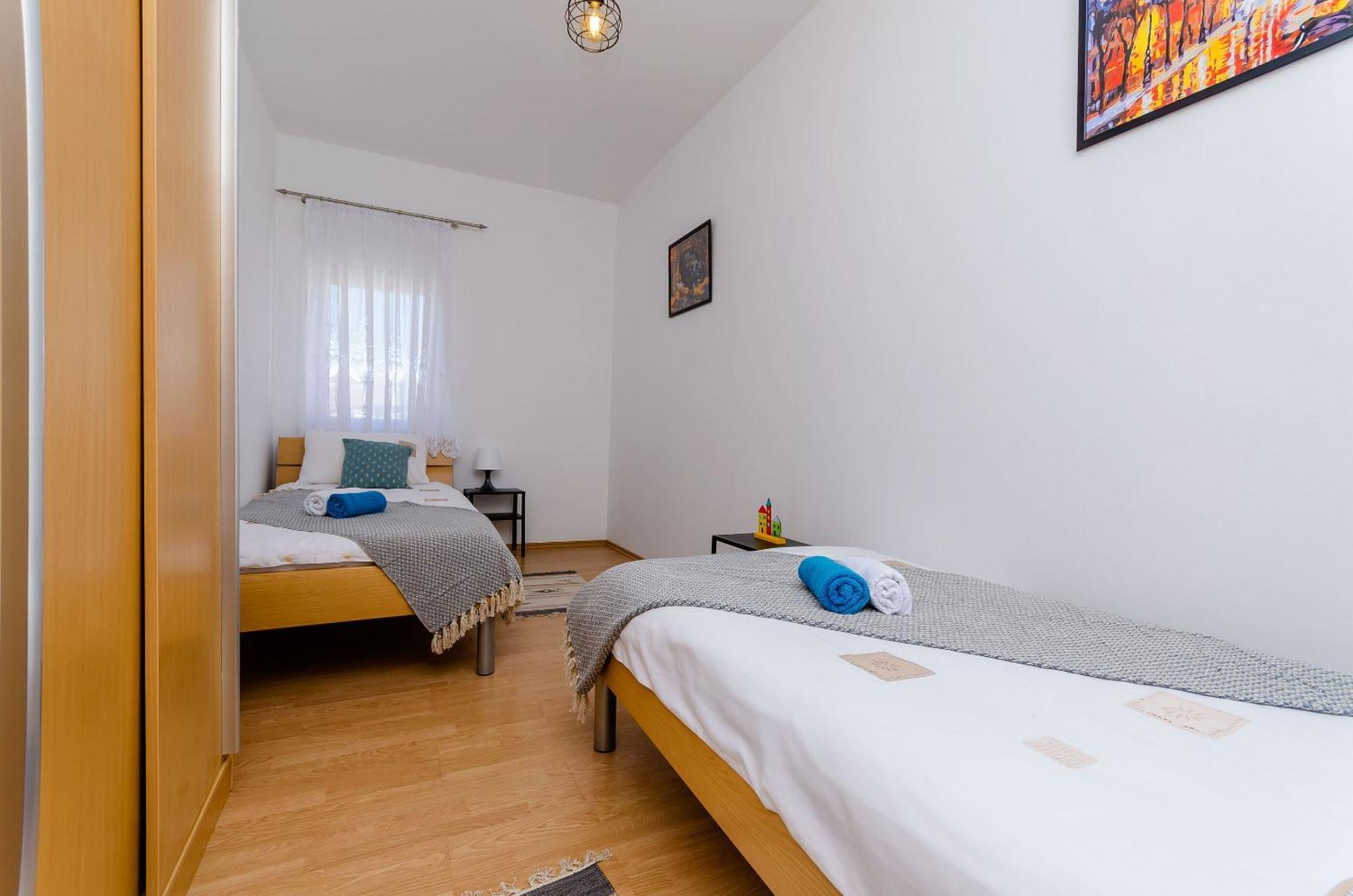 Apartment Mario Trogir Exteriör bild