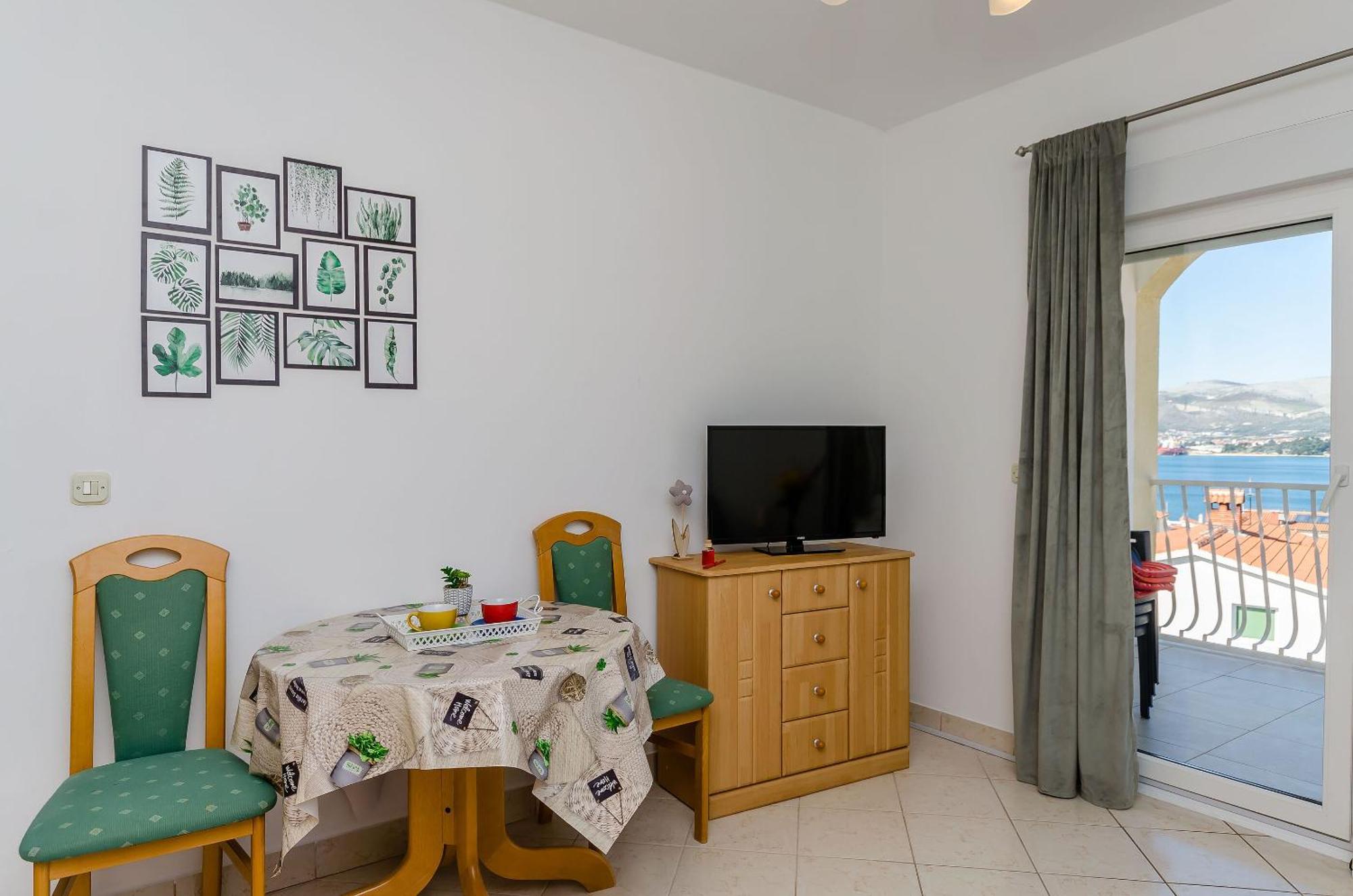 Apartment Mario Trogir Exteriör bild